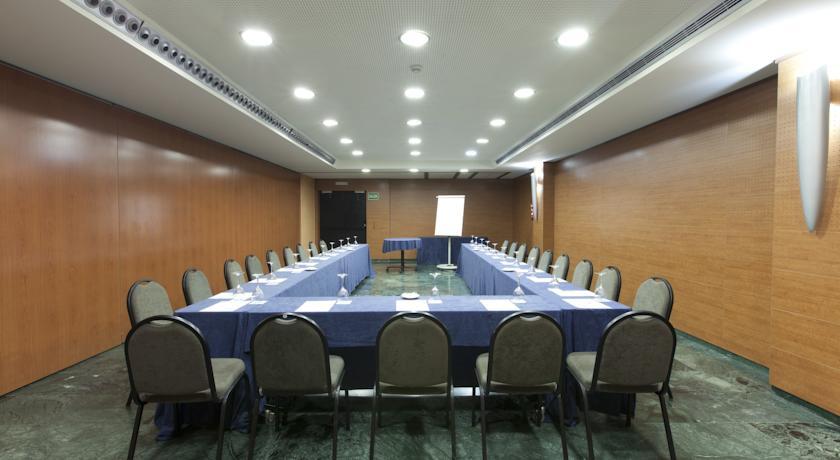Vertice Sevilla Aljarafe Bormujos Exterior photo