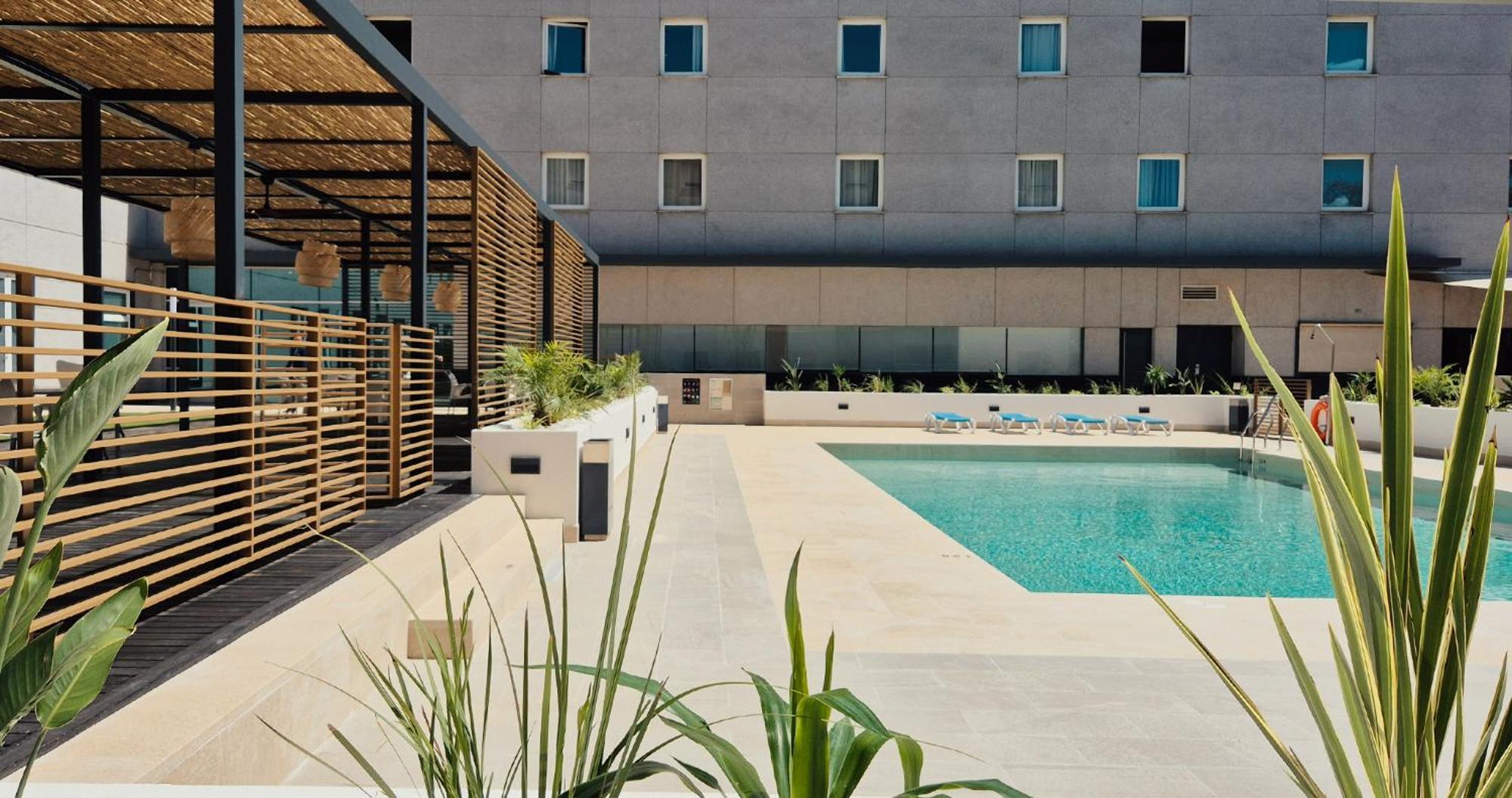 Vertice Sevilla Aljarafe Bormujos Exterior photo